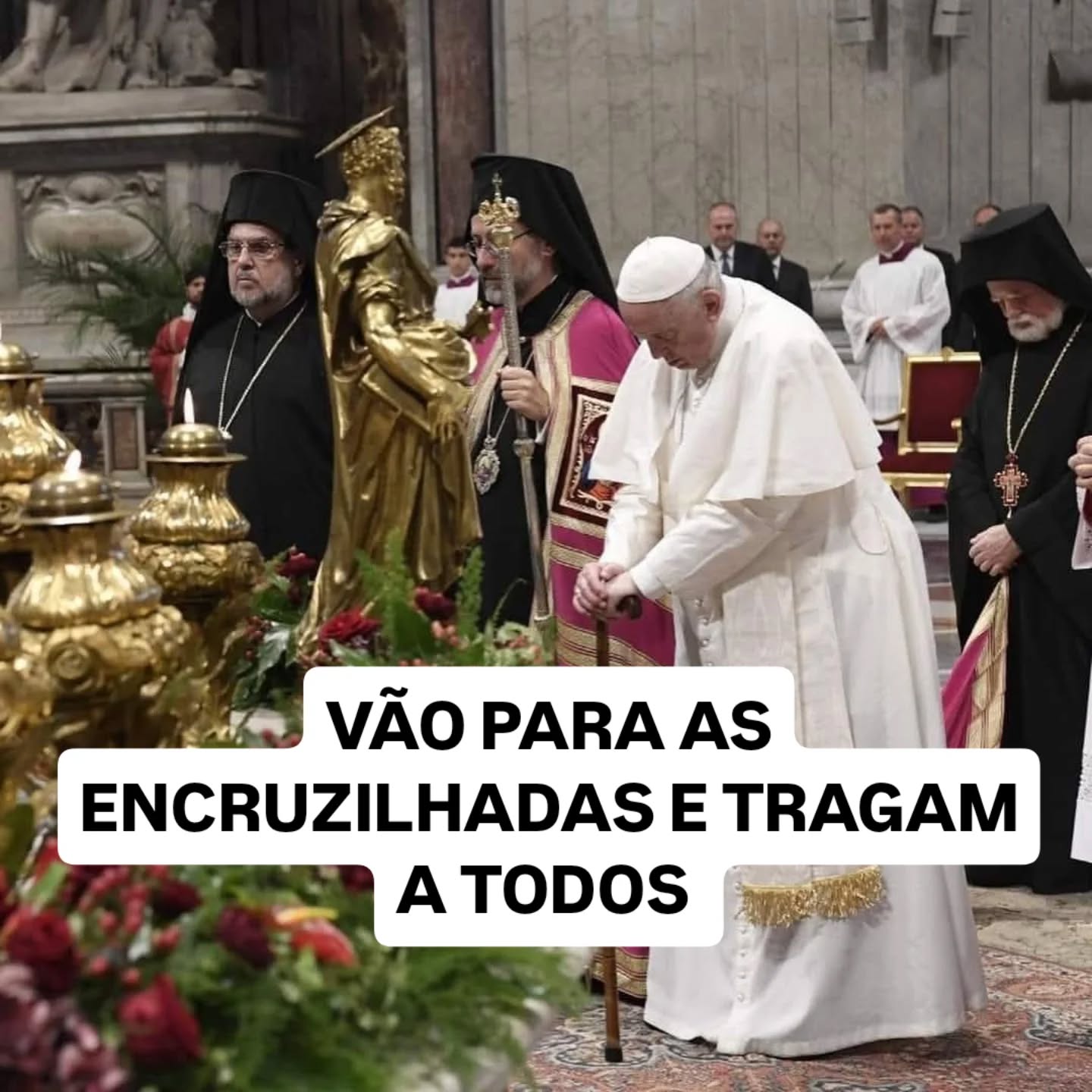 VÃO PARA AS ENCRUZILHADAS E TRAGAM A TODOS
"'Uma Igreja livre e humilde, que 'levanta-se depressa', que não pára, não atrasa os desafios de hoje, não se demora nos recintos sagrados, mas se deixa animar pela paixão pelo anúncio do Evangelho e pelo desejo de chegar a todos e acolher a todos. Não esqueçamos esta palavra: todos, todos! Vão para as encruzilhadas e tragam a todos, cegos, surdos, coxos, doentes, justos, pecadores: todos, todos! Esta palavra do Senhor deve ressoar, ressoar na mente e no coração: todos, na Igreja há lugar para todos."
Papa Francisco
Texto:
<https://www.vatican.va/content/francesco/pt/homilies/2022/documents/20220629-omelia-pallio.html>. Acesso em: 29 jun. 2023.
Foto: Vatican News.
⚠️➡️Nos siga no Instagram: @katholikosbrasil
⚠️➡️Curta nossa página no Facebook: @katholikosbrasil
#PapaFrancisco #encruzilhadas #todos